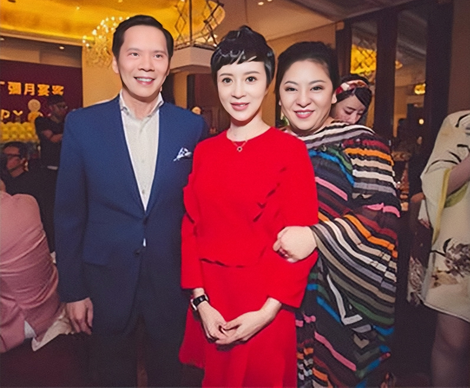 金巧巧|金巧巧回应“整容”疑问，46岁的她真的嫁对人了