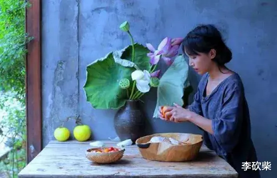 |李子柒消失3个月后，首度发声：这个世界一如既往的“残忍”