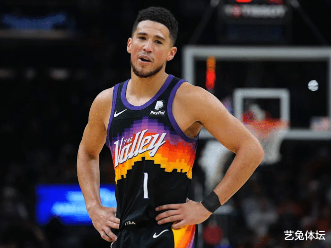 斯蒂芬·库里|2022年NBA球星实力TOP20，库里第四、詹姆斯第二，第一不意外