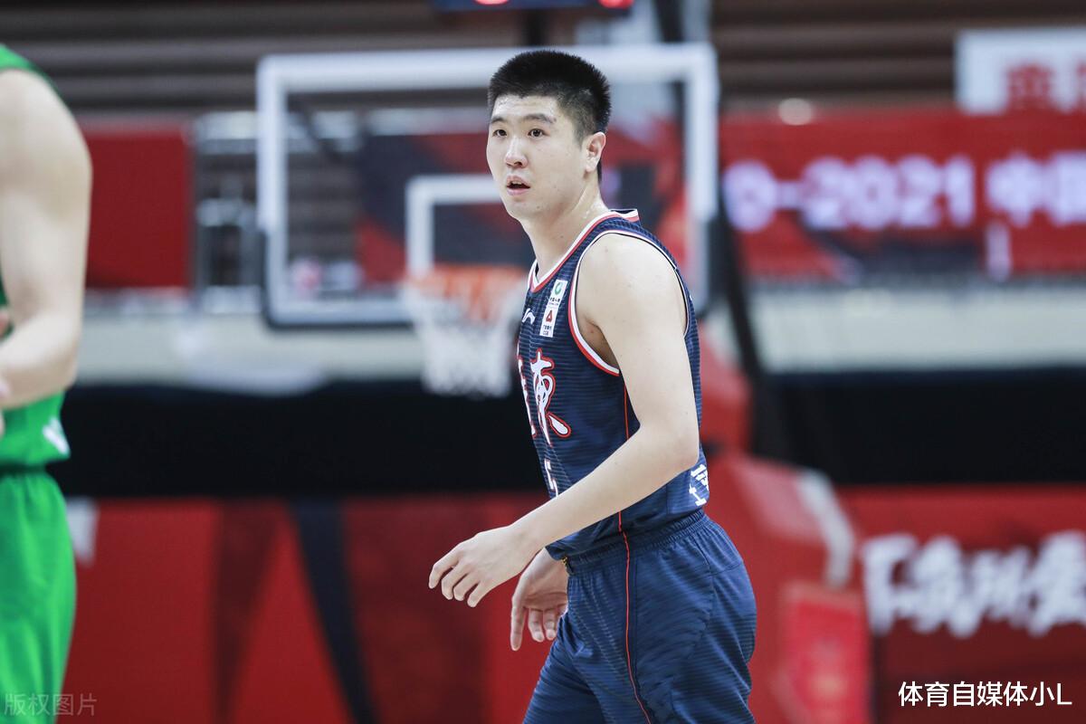 越野跑|官宣！首钢队签宏远克星，李春江表决心，新球队以广东三少为核心