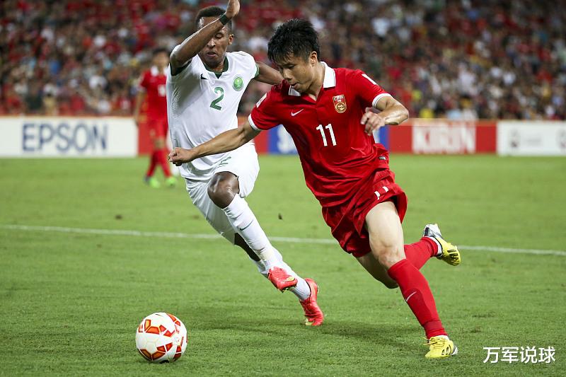 蒿俊閔|中超冠軍頒獎，球迷要求一人回歸：為球隊付出太多可以C位捧杯