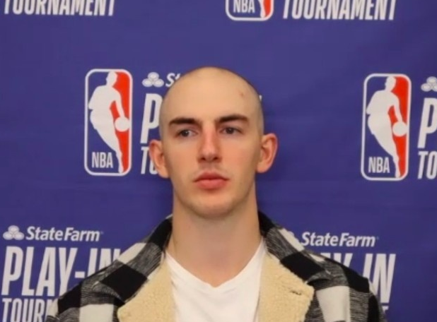 湖人队|3抢断12中6！湖人卡皇身价上涨，利拉德怒喷格林，詹皇：保罗MVP