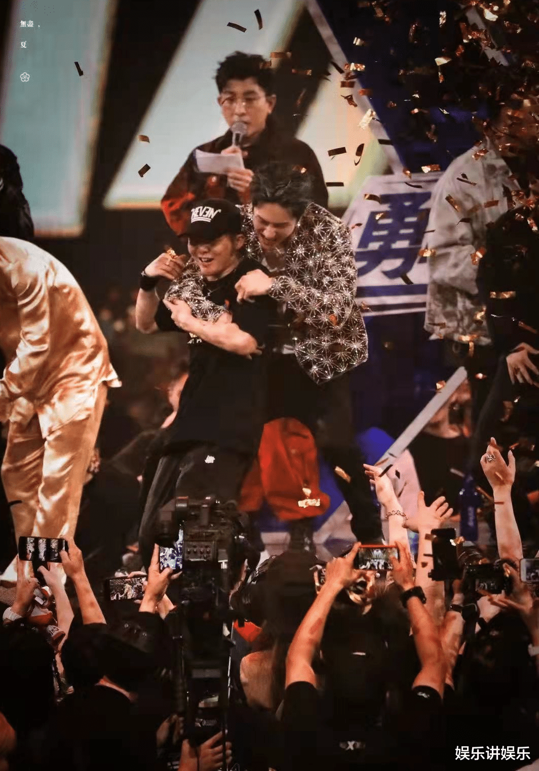 陈数|拿什么证明他们知道百香果的存在？无尽夏的图和一模一样的月亮！