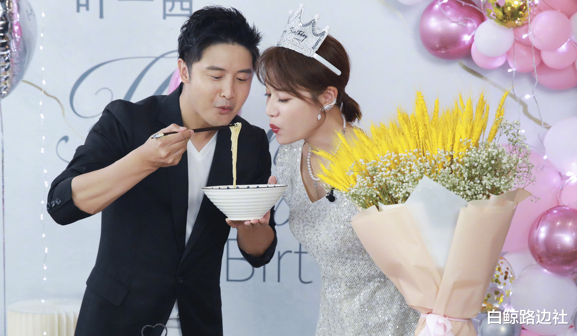 田雨橙|田亮晒13岁女儿近照！森碟长发披肩大长腿瞩目，身高超171爸爸？