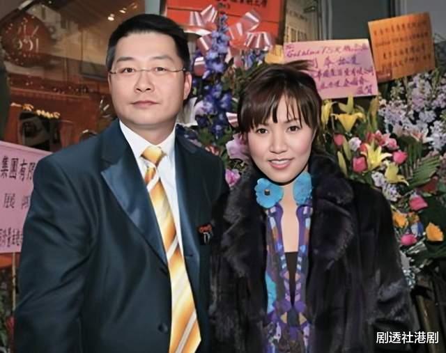 黎瑞恩|香港著名歌手送女儿出国读书惹争议，高情商平息风波，望其能报效祖国