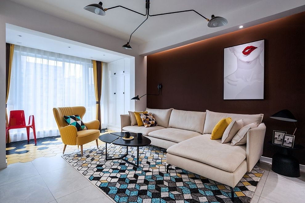 设计师|进门就是深褐色,大面积运用深色同样很明亮,这才是设计的魅力