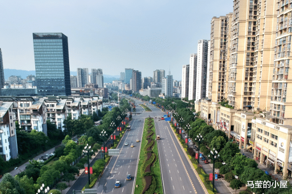 马莹的小屋 6月30号完成搬迁！四川迁建工程未开先火，196户为高铁站“让路”