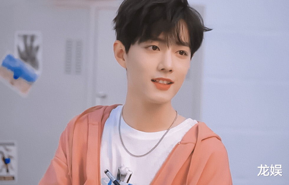 肖战|郑爽糊了？任嘉伦皮肤黑？肖战采访？王一博风度？邓伦电影？