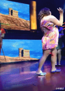 小叶娱记 “前女友发照片跟我炫耀,说在路虎车里,怎么看着不像呢?”