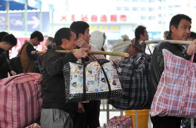 宅基地|农村有房的朋友要偷着笑？有关部门发布新规，老房子将“变身”？