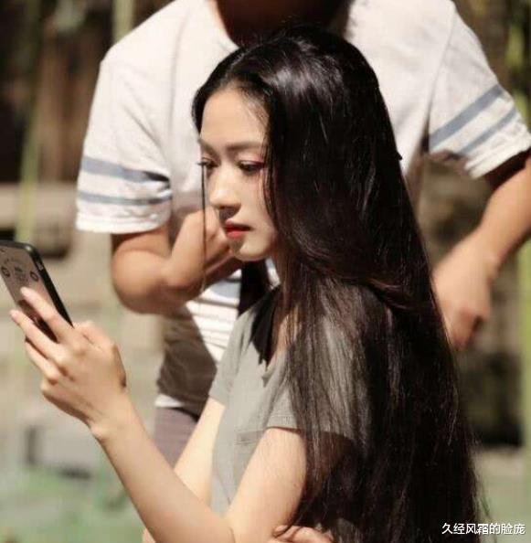 久经风霜的脸庞|最红时怀孕淡出娱乐圈,复出之后重回巅峰,今38岁火得一塌糊涂