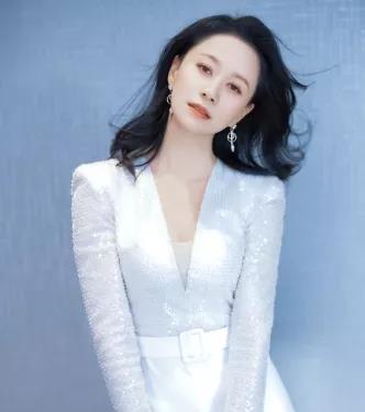 景甜|景甜，贾玲张小斐，袁姗姗，倪虹洁要求低？佛系男星谨防翻车？