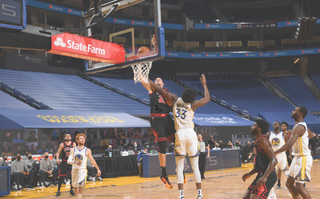 斯蒂芬·庫里|庫里復出，勇士終于贏了！烏布雷18+11，懷斯曼創新紀錄