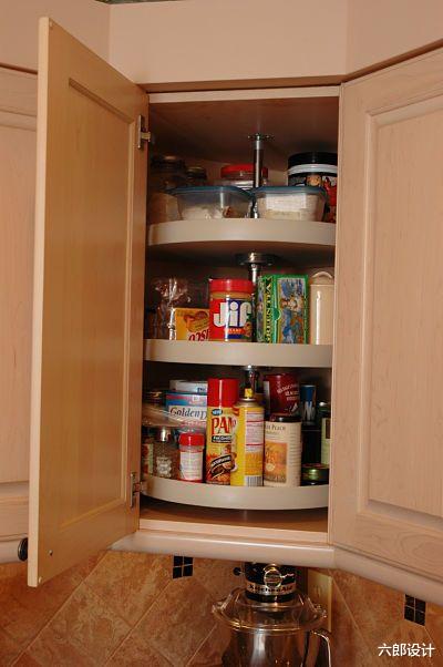 |厨房吊柜转角处是鸡肋？这7种设计可化解，使用起来更顺手！