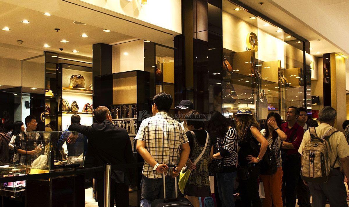 果莓妈咪说 合法的暴利行业,两头赚钱没人管,市场规模超万亿,早入行早赚钱