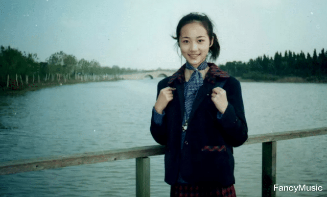 韩雪|新剧空降飙升榜第二！韩雪再次靠美貌“杀”出圈，她有多优秀？