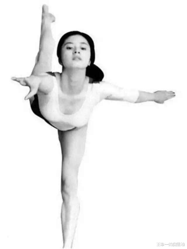 徐锦江|被误认为是港星的8位内地明星，最大82岁最小41岁，每一位都被观众喜爱