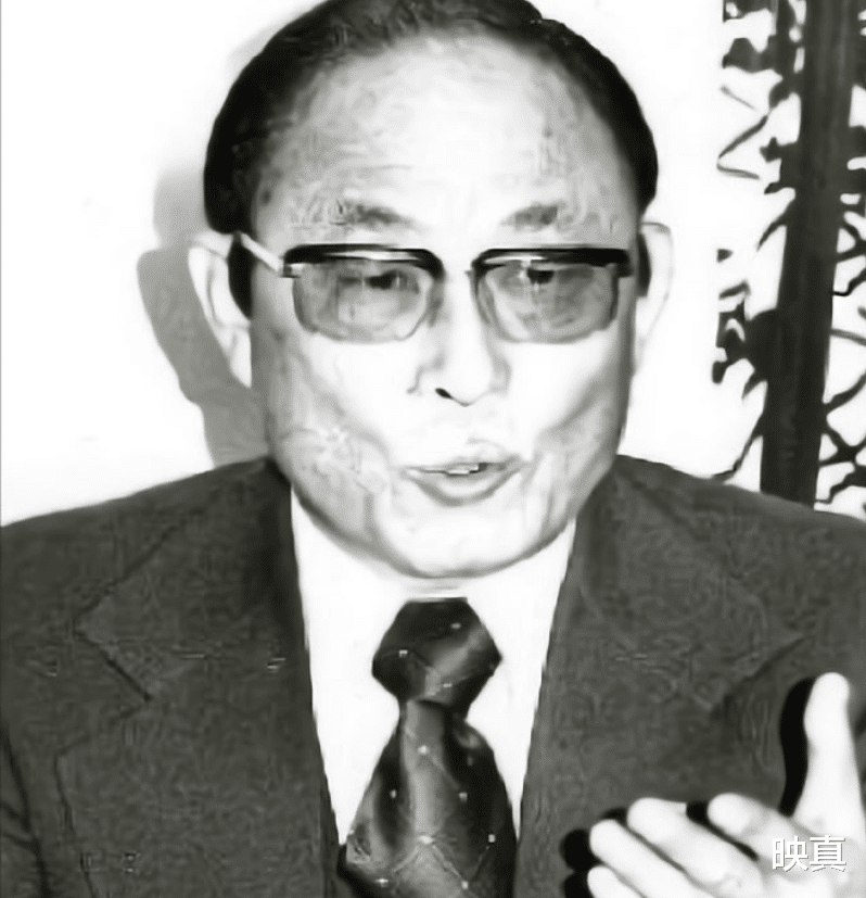 朴槿惠|郑维罗：靠一只狗将总统送进牢房，让亲妈入狱18年，自己反而无罪