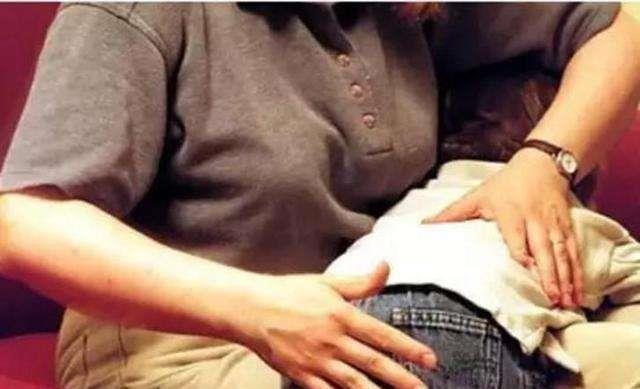 小雪妈妈育儿|“妈揍大”和“爸揍大”的孩子,长大后差距明显,别不在意