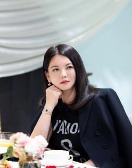 朴信惠|原来李湘年轻时候颜值那么高？妥妥的主持界天花板啊！