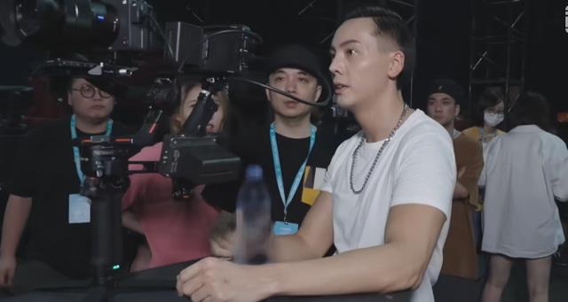 谢霆锋|许佳琪绝美敦煌舞，全程高光闪耀，陈伟霆有格局，避免抢戏很暖心