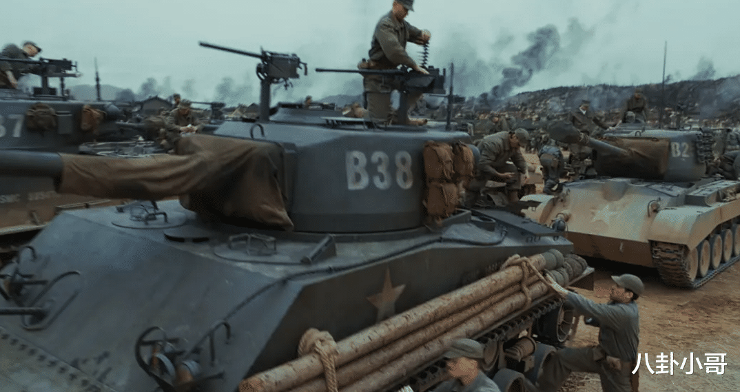 张艺谋|张艺谋父女首部电影官宣定档，对标《水门桥》，看到阵容差距一目了然