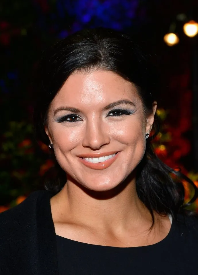 李佳琦|李佳琦又翻车了,带货直播中多次讽刺旁边的工作人员