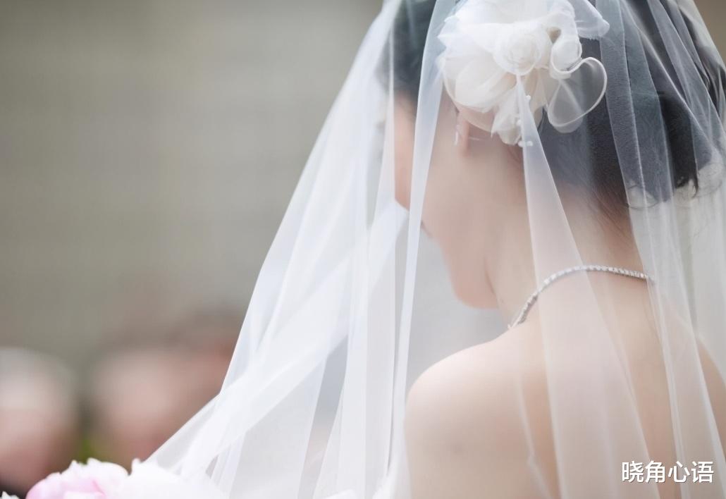 晓角心语 婚礼前，新娘约会前男友还说出3个字，新郎退婚 孤独终老也不娶你