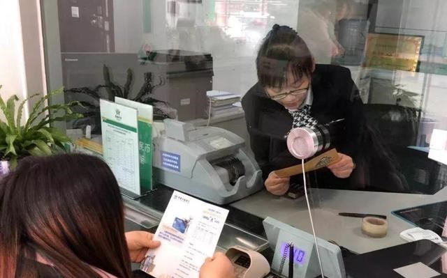 教教你家娃|如何把退休生活过得体面?退休前存够50万,每月多1500元生活费