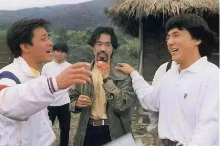 邓伦|成龙又扑街了？