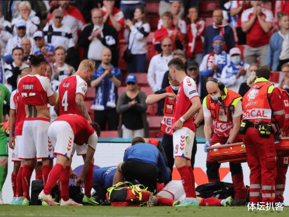 埃里克森|官方！埃里克森荣膺全场MVP，他让足球更加美丽，5句话看哭球迷