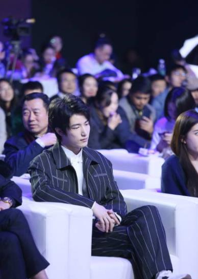 肖战|网传《庆余年2》言冰云人选已定，终于可以不用再溜肖战了！