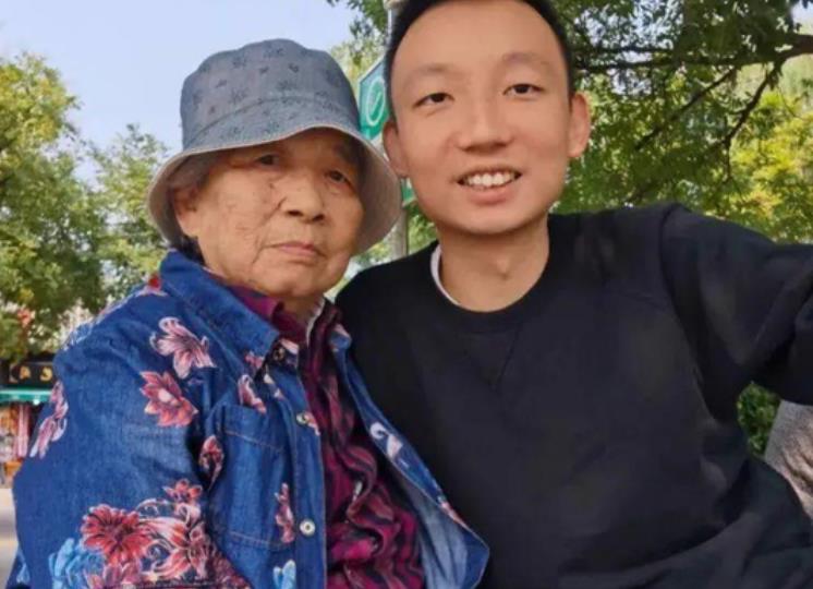继熊父伤人后,在局子里后悔莫及,祈求能与许敏外甥云昊和解