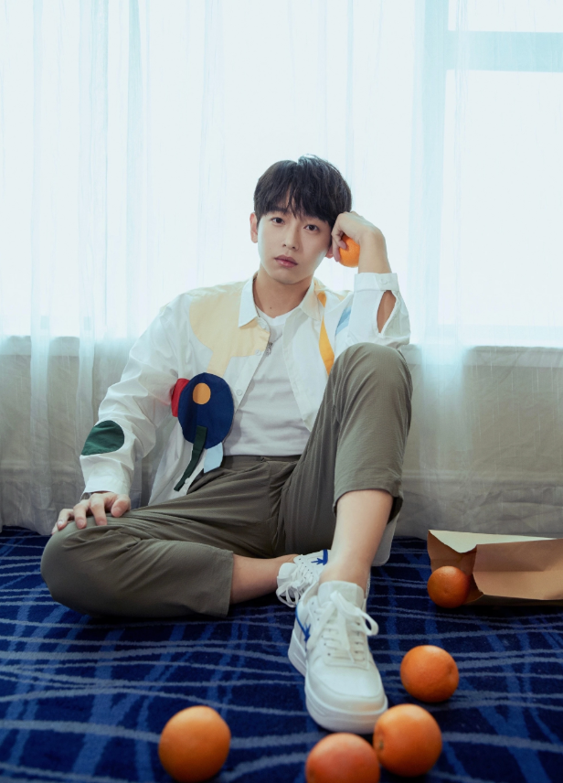 大时尚大观点|彭昱畅瘦回颜值巅峰，五官轮廓明显，帅上热搜榜