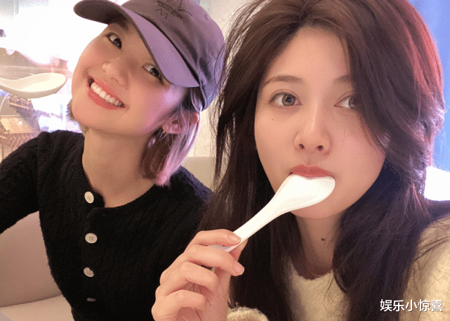 聚会|《心动4》麦穗晒聚会照，被要求快和大熊在一起，她的回答很牵强