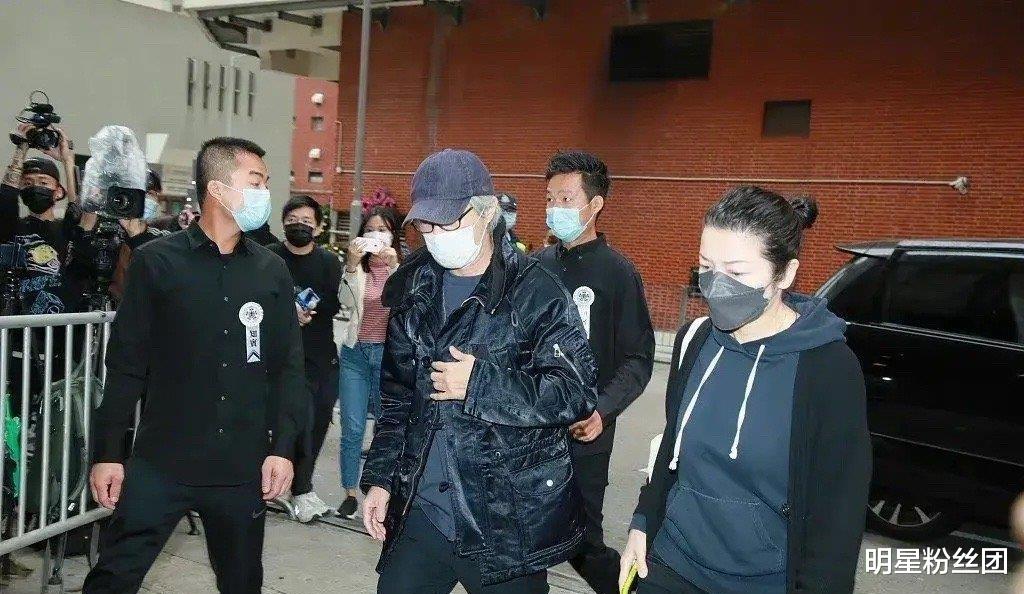林允|《美人鱼2》今年上映，女主林允男主艾伦，缝缝补补拍了三年