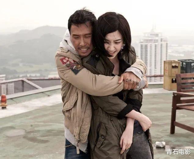 景甜|景甜的“觉悟”，撕开了多少中年女星的“遮羞布”？