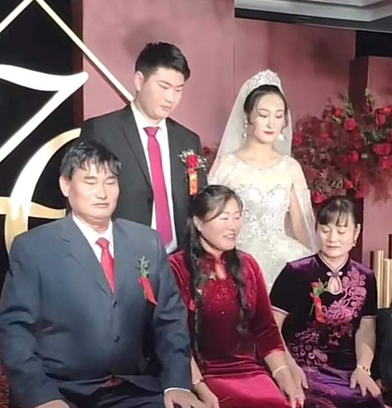 陈亚男|陈亚男发文控诉婆家拒绝沟通，言语委屈，最后暗指还有把柄在手？