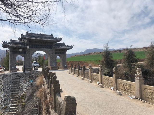 闲悠记 神秘古村落,办过五年大学,石桥、古树、老井和古宅处处可见