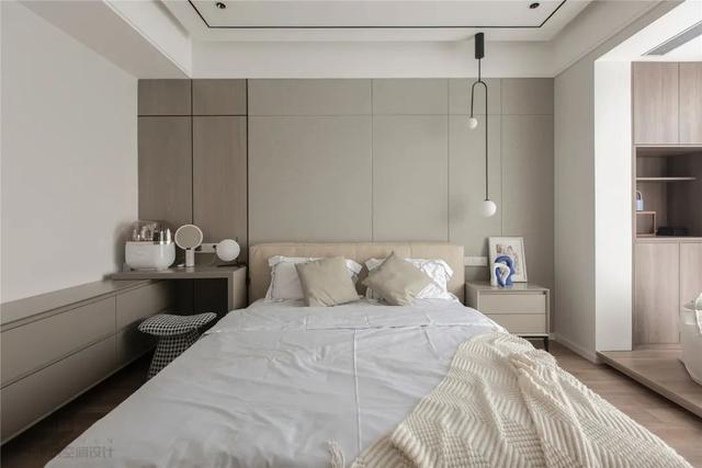 177㎡现代简约,餐厅与厨房的布局,很有趣