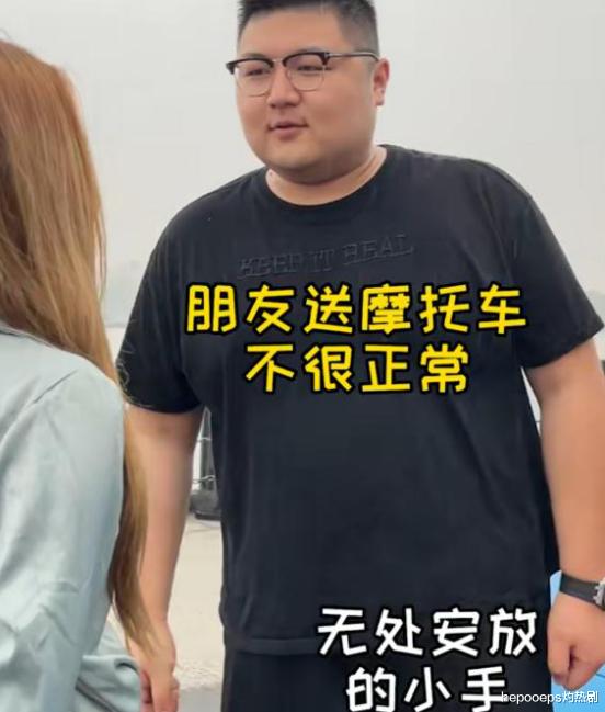 汽车|“车评人”猴哥的画风越走越偏，继痞幼和聂小雨后，又有千万网红新女主加入