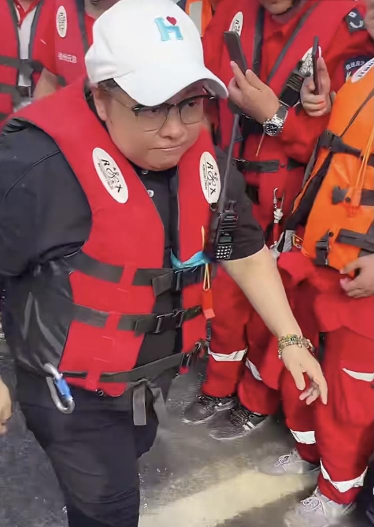 琳妹儿说|韩红、王一博被质疑作秀,网友:别让爱心寒了心!