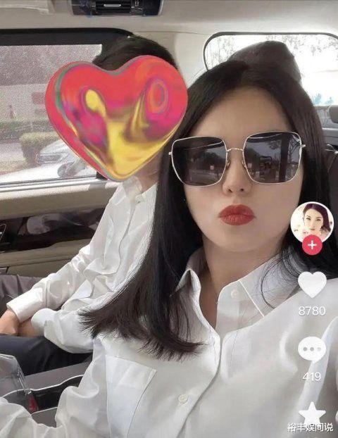 李湘|李湘被曝携神秘男子同住酒店，贴心帮其整理衣服，疑似早前的男子