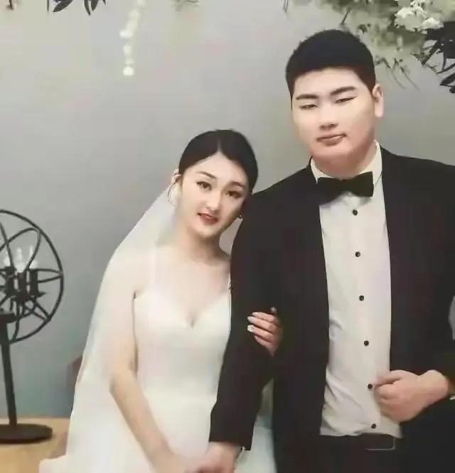 袁立|陈亚男离婚后首度接受采访，满腹委屈泪洒现场，透露做网红原因