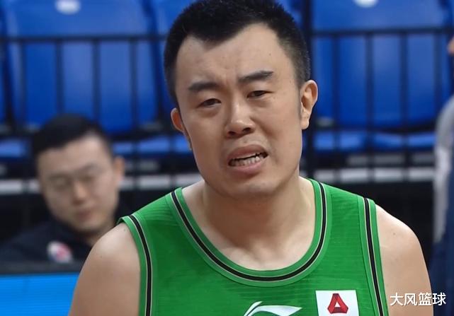 北京男篮|真领袖！轰36+9+8，一战暴露实力打出MVP数据，谁他是一根筋球员？