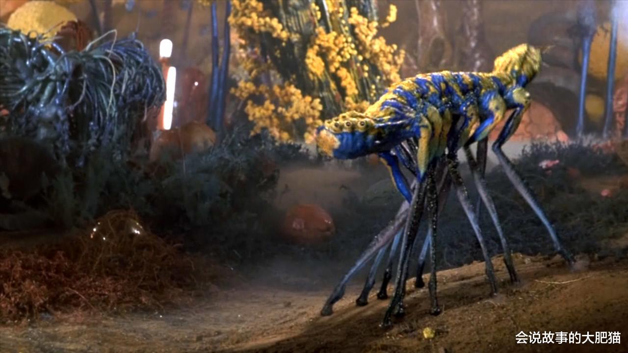 进化危机 《进化危机》史前生物图鉴 巨型食肉树吞食五彩斑斓的怪诞虫