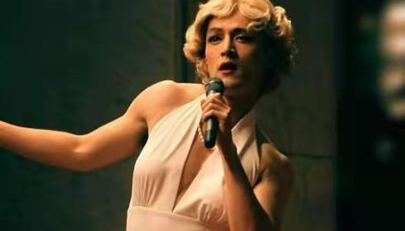 张馨予|饶了观众吧，同样是女扮男装，有人美到失魂，有人丑到惊人