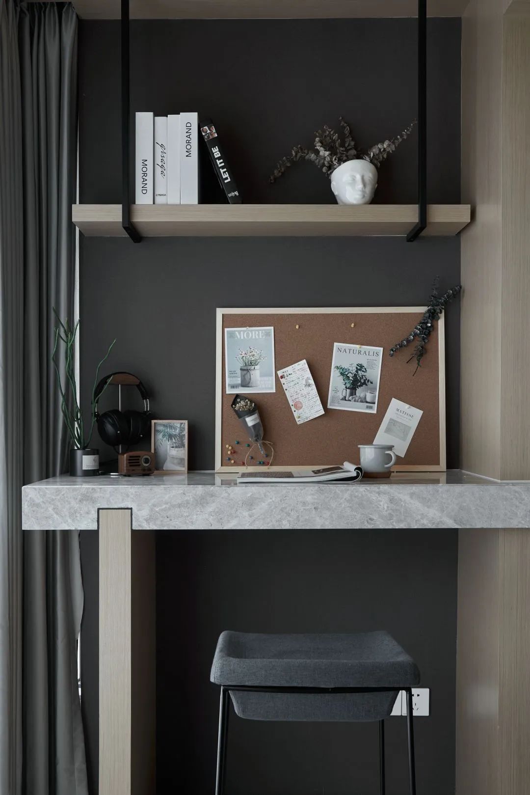 如果条件不允许就别硬挤餐桌,这样设计省地又实用,舒适性照样不差!