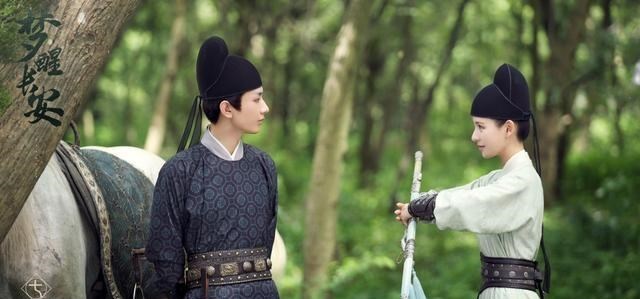 梵恩诗伊宁哥|《与君歌》开播，成毅张予曦主演，何晟铭成最大反派