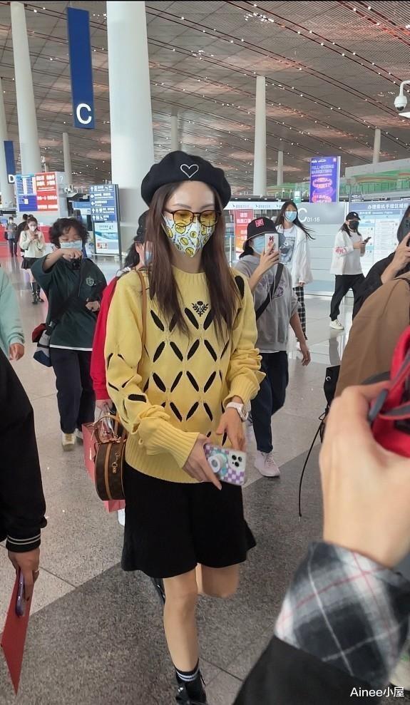 Ainee小屋 金晨身材也太瘦了,穿“肚兜裙”看得出骨形,美感都少了不少